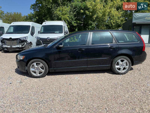 Черный Вольво В50, объемом двигателя 2 л и пробегом 215 тыс. км за 8400 $, фото 3 на Automoto.ua