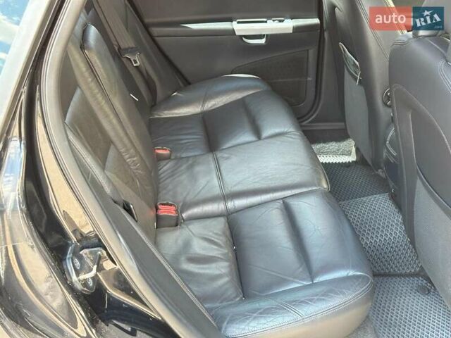 Черный Вольво В50, объемом двигателя 1.6 л и пробегом 235 тыс. км за 8590 $, фото 15 на Automoto.ua