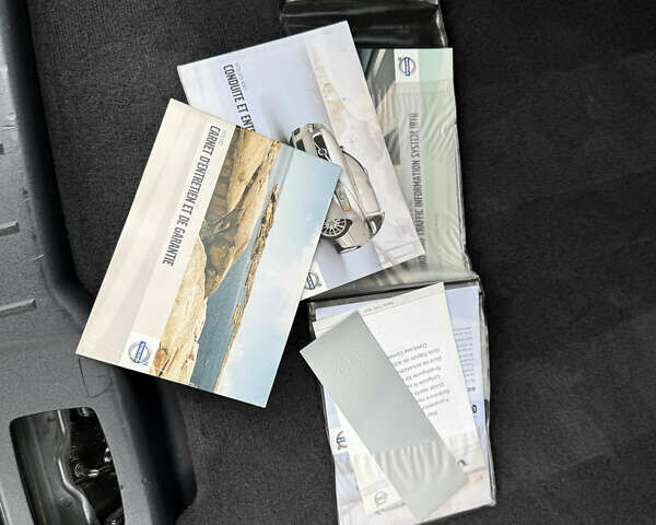 Черный Вольво В50, объемом двигателя 1.6 л и пробегом 244 тыс. км за 8850 $, фото 100 на Automoto.ua