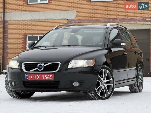 Чорний Вольво V50, об'ємом двигуна 2 л та пробігом 187 тис. км за 10800 $, фото 3 на Automoto.ua