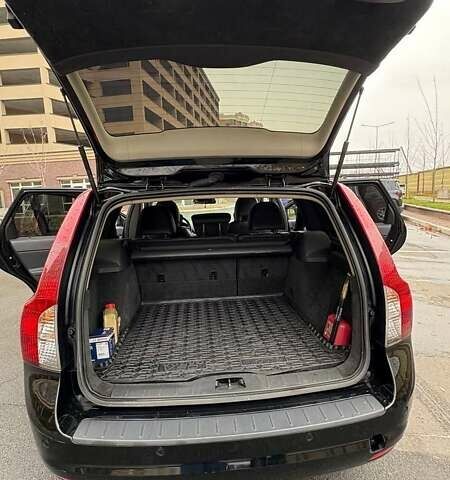 Черный Вольво В50, объемом двигателя 1.6 л и пробегом 320 тыс. км за 7800 $, фото 21 на Automoto.ua