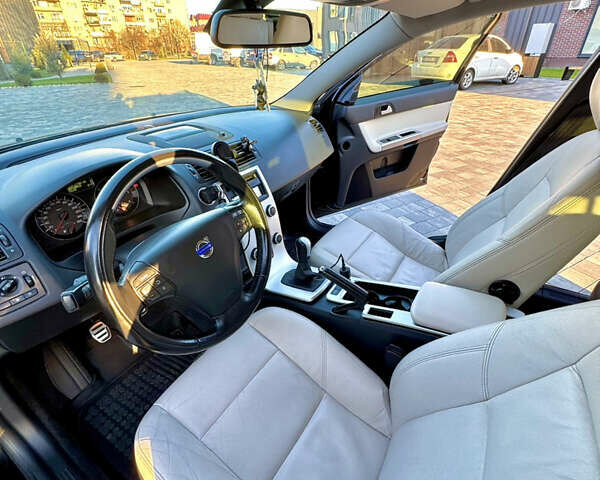 Чорний Вольво V50, об'ємом двигуна 1.56 л та пробігом 242 тис. км за 8200 $, фото 14 на Automoto.ua