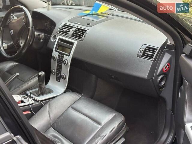 Чорний Вольво V50, об'ємом двигуна 1.56 л та пробігом 276 тис. км за 8750 $, фото 14 на Automoto.ua