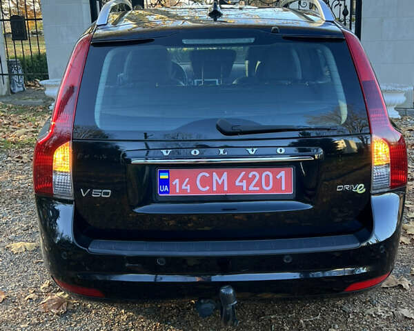 Черный Вольво В50, объемом двигателя 1.6 л и пробегом 228 тыс. км за 8999 $, фото 30 на Automoto.ua