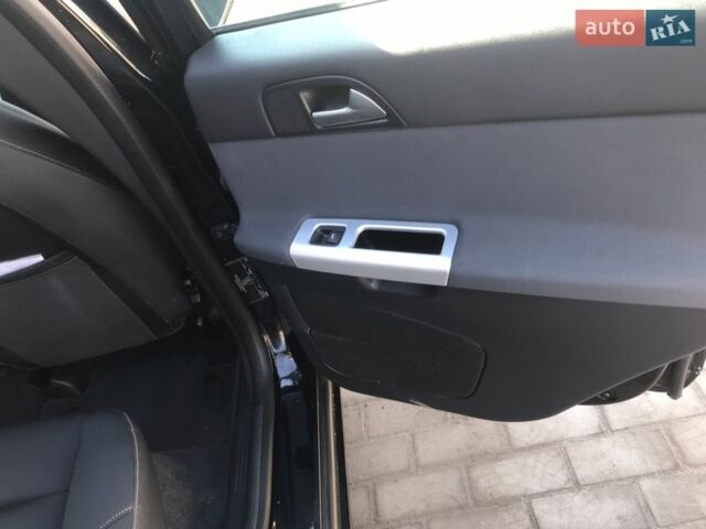 Черный Вольво В50, объемом двигателя 2 л и пробегом 302 тыс. км за 9255 $, фото 4 на Automoto.ua