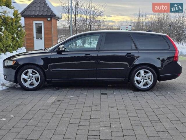 Черный Вольво В50, объемом двигателя 1.6 л и пробегом 192 тыс. км за 8599 $, фото 99 на Automoto.ua