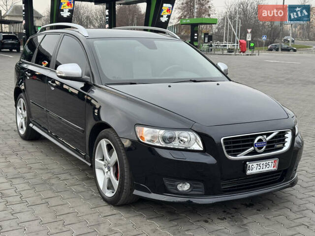 Черный Вольво В50, объемом двигателя 2 л и пробегом 167 тыс. км за 11700 $, фото 1 на Automoto.ua