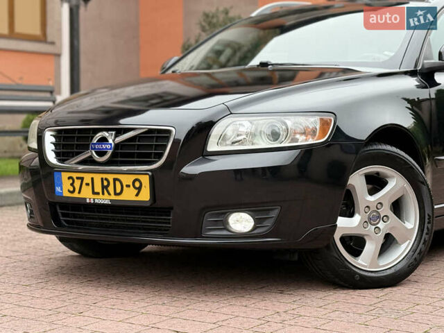 Чорний Вольво V50, об'ємом двигуна 1.6 л та пробігом 242 тис. км за 8900 $, фото 16 на Automoto.ua
