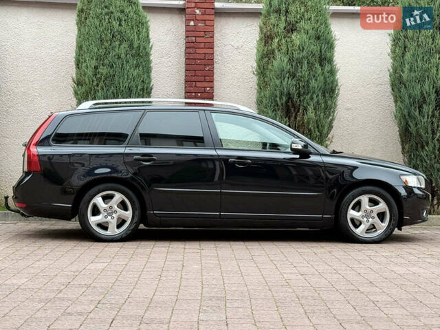 Чорний Вольво V50, об'ємом двигуна 1.6 л та пробігом 242 тис. км за 8900 $, фото 7 на Automoto.ua