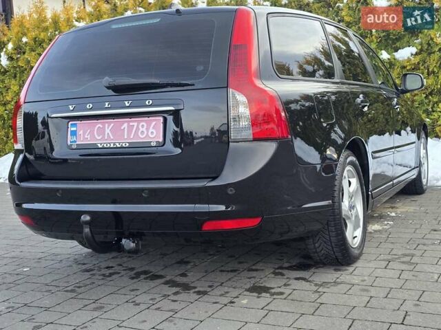 Черный Вольво В50, объемом двигателя 1.6 л и пробегом 192 тыс. км за 8599 $, фото 113 на Automoto.ua