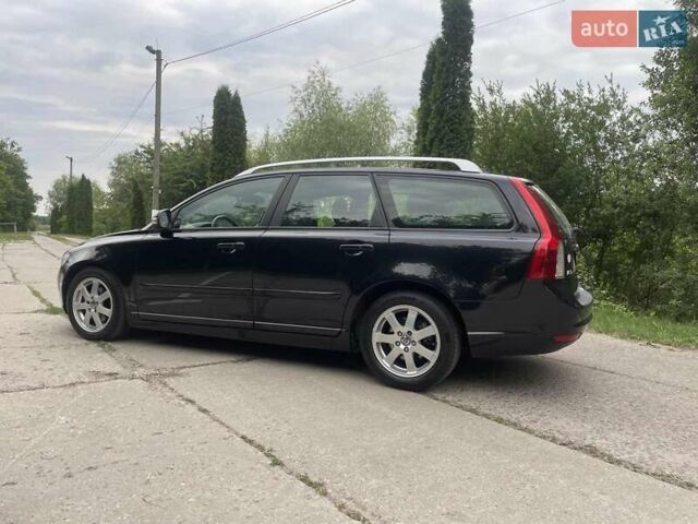 Черный Вольво В50, объемом двигателя 1.6 л и пробегом 231 тыс. км за 9350 $, фото 4 на Automoto.ua