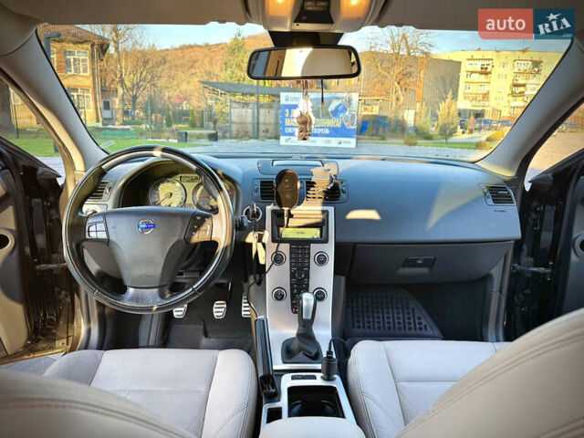 Чорний Вольво V50, об'ємом двигуна 1.56 л та пробігом 242 тис. км за 8200 $, фото 17 на Automoto.ua