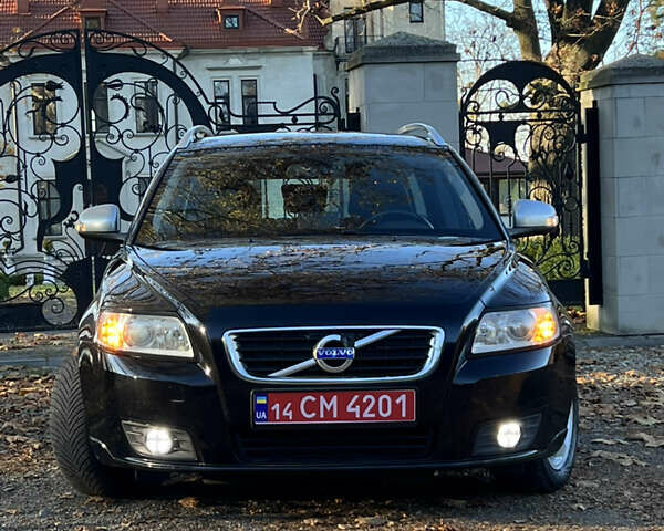 Черный Вольво В50, объемом двигателя 1.6 л и пробегом 228 тыс. км за 8999 $, фото 3 на Automoto.ua