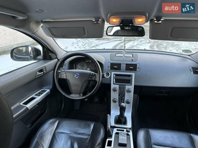 Чорний Вольво V50, об'ємом двигуна 1.6 л та пробігом 213 тис. км за 8450 $, фото 49 на Automoto.ua