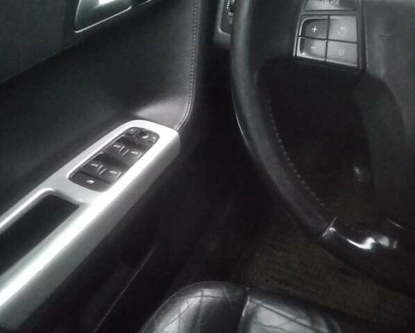 Черный Вольво В50, объемом двигателя 1.6 л и пробегом 350 тыс. км за 6400 $, фото 9 на Automoto.ua