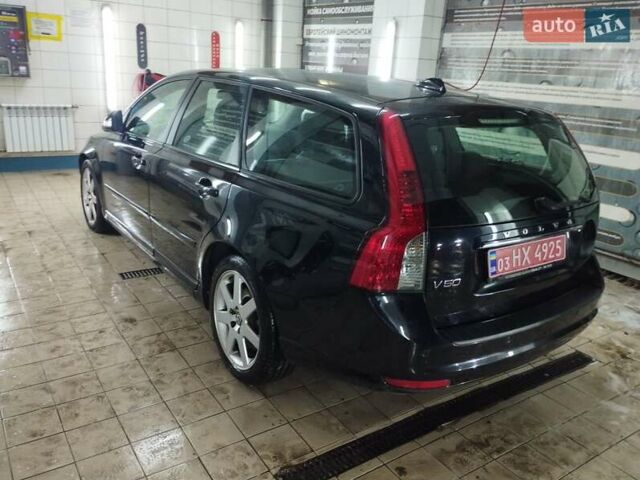Чорний Вольво V50, об'ємом двигуна 1.6 л та пробігом 192 тис. км за 8750 $, фото 8 на Automoto.ua