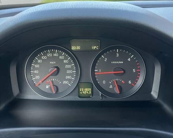 Черный Вольво В50, объемом двигателя 1.6 л и пробегом 237 тыс. км за 9100 $, фото 29 на Automoto.ua