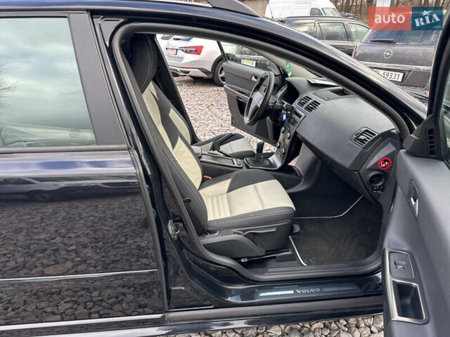 Черный Вольво В50, объемом двигателя 1.6 л и пробегом 189 тыс. км за 8000 $, фото 35 на Automoto.ua