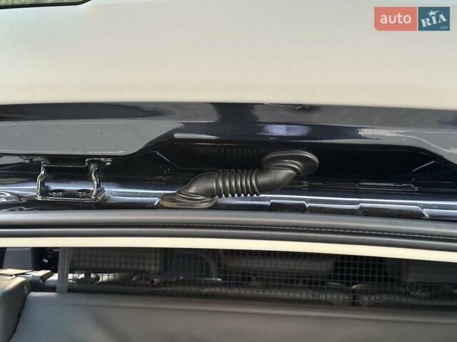 Чорний Вольво V50, об'ємом двигуна 1.56 л та пробігом 276 тис. км за 8750 $, фото 5 на Automoto.ua