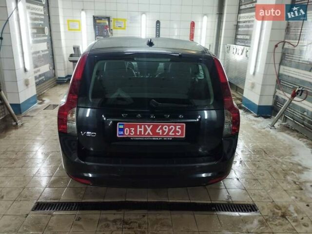 Чорний Вольво V50, об'ємом двигуна 1.6 л та пробігом 192 тис. км за 8750 $, фото 9 на Automoto.ua