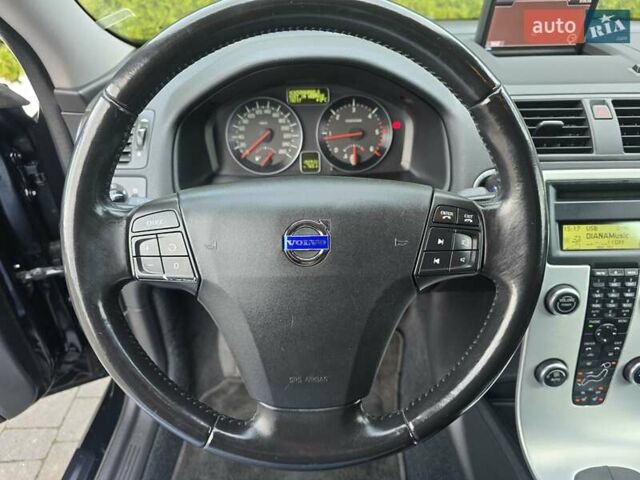 Черный Вольво В50, объемом двигателя 1.6 л и пробегом 192 тыс. км за 8599 $, фото 57 на Automoto.ua