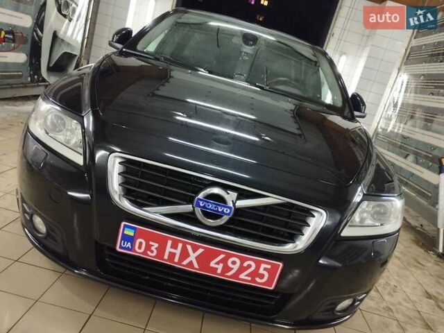 Чорний Вольво V50, об'ємом двигуна 1.6 л та пробігом 192 тис. км за 8750 $, фото 2 на Automoto.ua