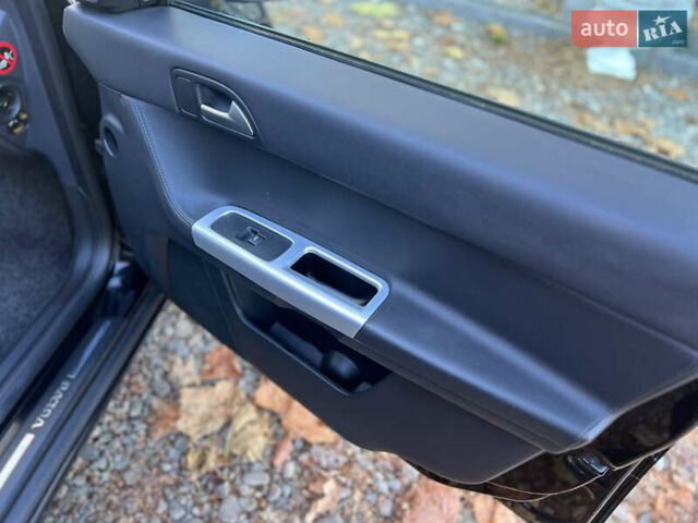 Черный Вольво В50, объемом двигателя 1.6 л и пробегом 228 тыс. км за 8999 $, фото 46 на Automoto.ua