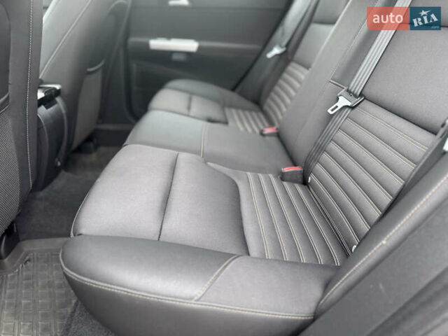 Черный Вольво В50, объемом двигателя 2 л и пробегом 200 тыс. км за 11300 $, фото 29 на Automoto.ua