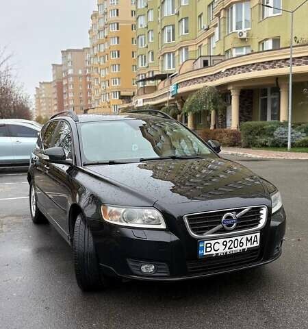 Черный Вольво В50, объемом двигателя 1.6 л и пробегом 320 тыс. км за 7800 $, фото 7 на Automoto.ua