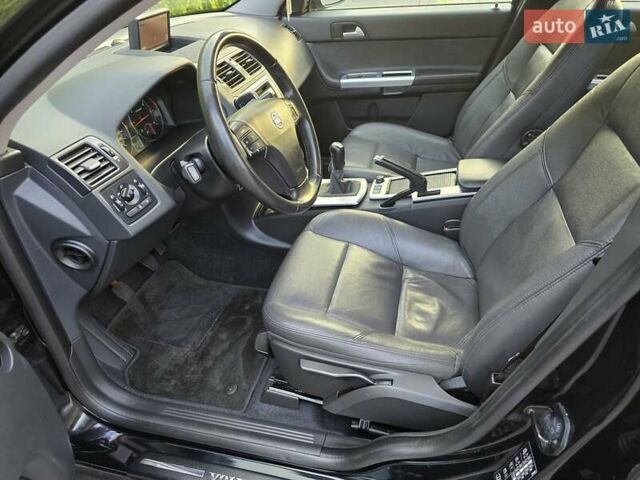 Черный Вольво В50, объемом двигателя 1.6 л и пробегом 192 тыс. км за 8799 $, фото 24 на Automoto.ua