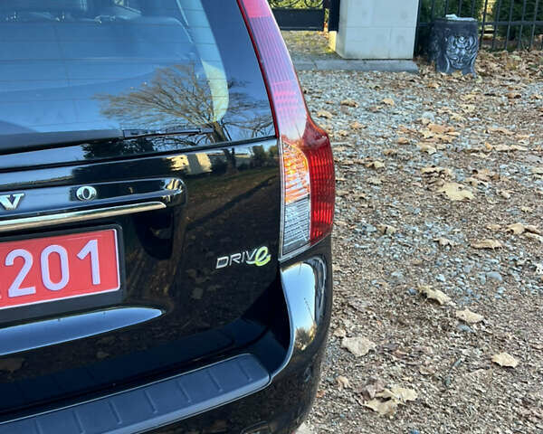 Черный Вольво В50, объемом двигателя 1.6 л и пробегом 228 тыс. км за 8999 $, фото 28 на Automoto.ua