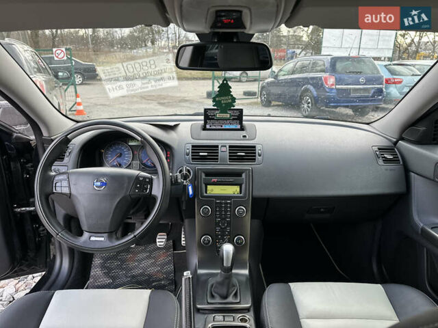 Черный Вольво В50, объемом двигателя 1.6 л и пробегом 189 тыс. км за 8000 $, фото 32 на Automoto.ua