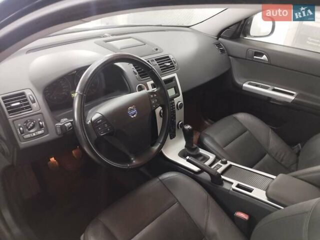 Чорний Вольво V50, об'ємом двигуна 1.6 л та пробігом 192 тис. км за 8750 $, фото 19 на Automoto.ua