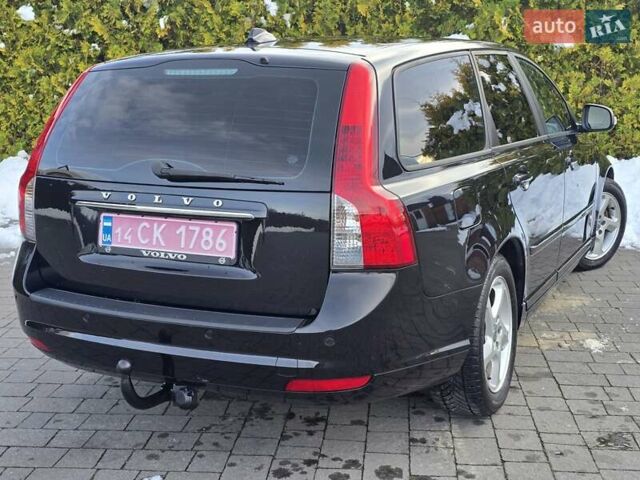 Черный Вольво В50, объемом двигателя 1.6 л и пробегом 192 тыс. км за 8599 $, фото 84 на Automoto.ua