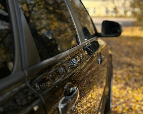 Черный Вольво В50, объемом двигателя 1.6 л и пробегом 255 тыс. км за 9200 $, фото 38 на Automoto.ua