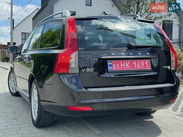 Черный Вольво В50, объемом двигателя 1.6 л и пробегом 236 тыс. км за 8650 $, фото 15 на Automoto.ua