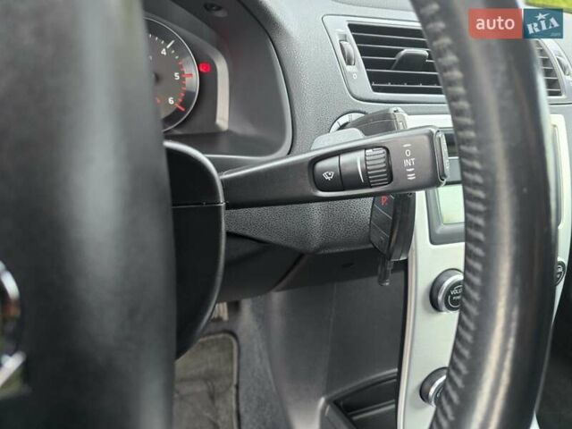 Черный Вольво В50, объемом двигателя 1.6 л и пробегом 192 тыс. км за 8599 $, фото 59 на Automoto.ua