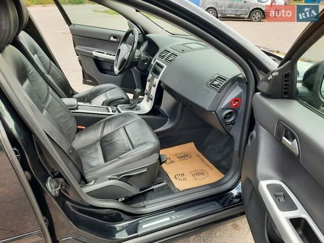 Вольво В50 2012 в Полтаве на Automoto.ua Черный Вольво В50, объемом двигателя 1.6 л и пробегом 210 тыс. км за 8299 $, фото 109 на Automoto.ua