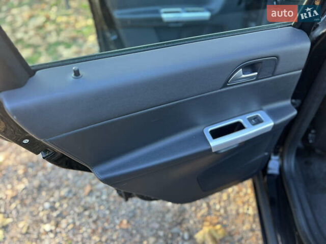 Черный Вольво В50, объемом двигателя 1.6 л и пробегом 228 тыс. км за 8999 $, фото 45 на Automoto.ua