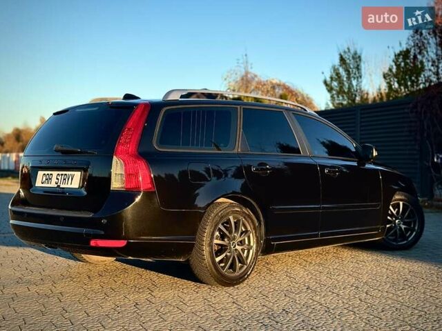 Черный Вольво В50, объемом двигателя 1.6 л и пробегом 259 тыс. км за 7800 $, фото 14 на Automoto.ua