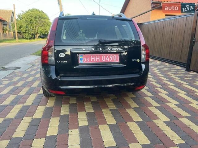 Черный Вольво В50, объемом двигателя 1.6 л и пробегом 237 тыс. км за 9100 $, фото 7 на Automoto.ua