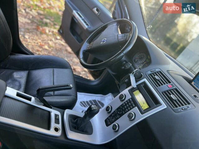 Черный Вольво В50, объемом двигателя 1.6 л и пробегом 228 тыс. км за 8999 $, фото 36 на Automoto.ua