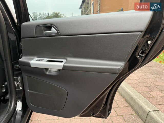 Черный Вольво В50, объемом двигателя 1.6 л и пробегом 244 тыс. км за 8850 $, фото 81 на Automoto.ua