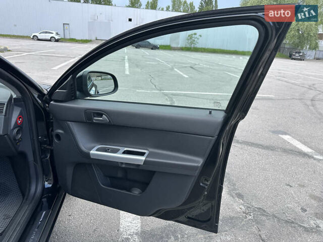 Чорний Вольво V50, об'ємом двигуна 1.56 л та пробігом 299 тис. км за 7950 $, фото 32 на Automoto.ua