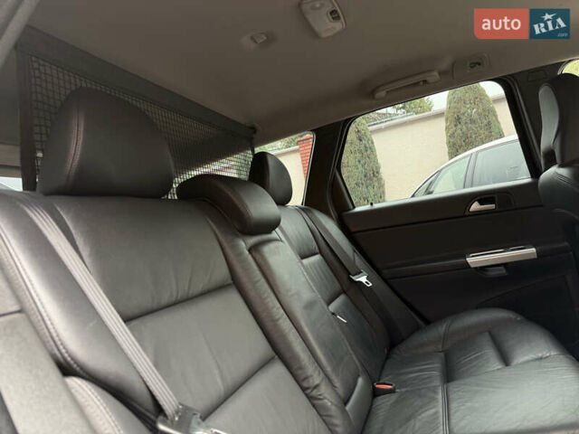 Черный Вольво В50, объемом двигателя 1.6 л и пробегом 244 тыс. км за 8850 $, фото 78 на Automoto.ua