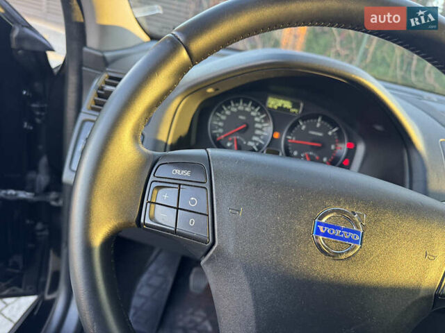 Черный Вольво В50, объемом двигателя 1.6 л и пробегом 259 тыс. км за 7800 $, фото 50 на Automoto.ua