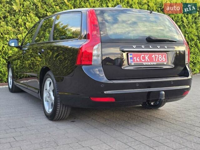 Черный Вольво В50, объемом двигателя 1.6 л и пробегом 192 тыс. км за 8799 $, фото 127 на Automoto.ua
