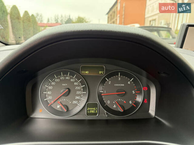 Черный Вольво В50, объемом двигателя 1.6 л и пробегом 244 тыс. км за 8850 $, фото 53 на Automoto.ua