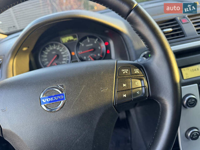 Черный Вольво В50, объемом двигателя 1.6 л и пробегом 259 тыс. км за 7800 $, фото 51 на Automoto.ua