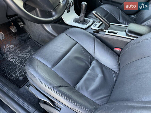 Черный Вольво В50, объемом двигателя 1.6 л и пробегом 259 тыс. км за 7800 $, фото 47 на Automoto.ua